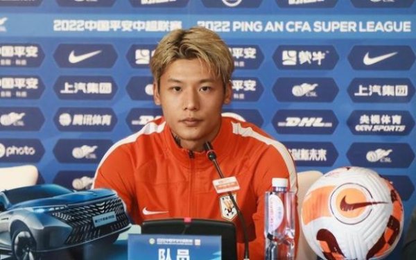 他是泰山队才气最被高估的青训头牌，如今踢两年，一个球皆没进