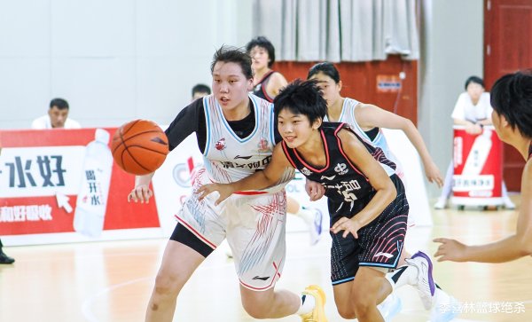 狂轰36+19！中国女篮又一15岁1米90新星崛起了：篮板王总揽内线太猛