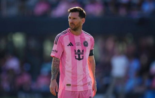 梅西旧年被黑莫得总冠军！本年就赢得以MVP身份带队夺冠！