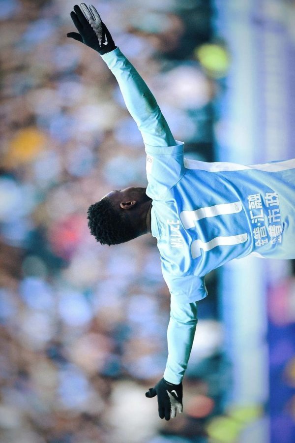 4场2失球封神！英博靠后场稳守保级，李国旭怎么“焊死”主轴？