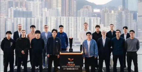 王楚钦独守上半区，靠近张本智和与高茨的会剿，国乒签位让东谈主捏把汗