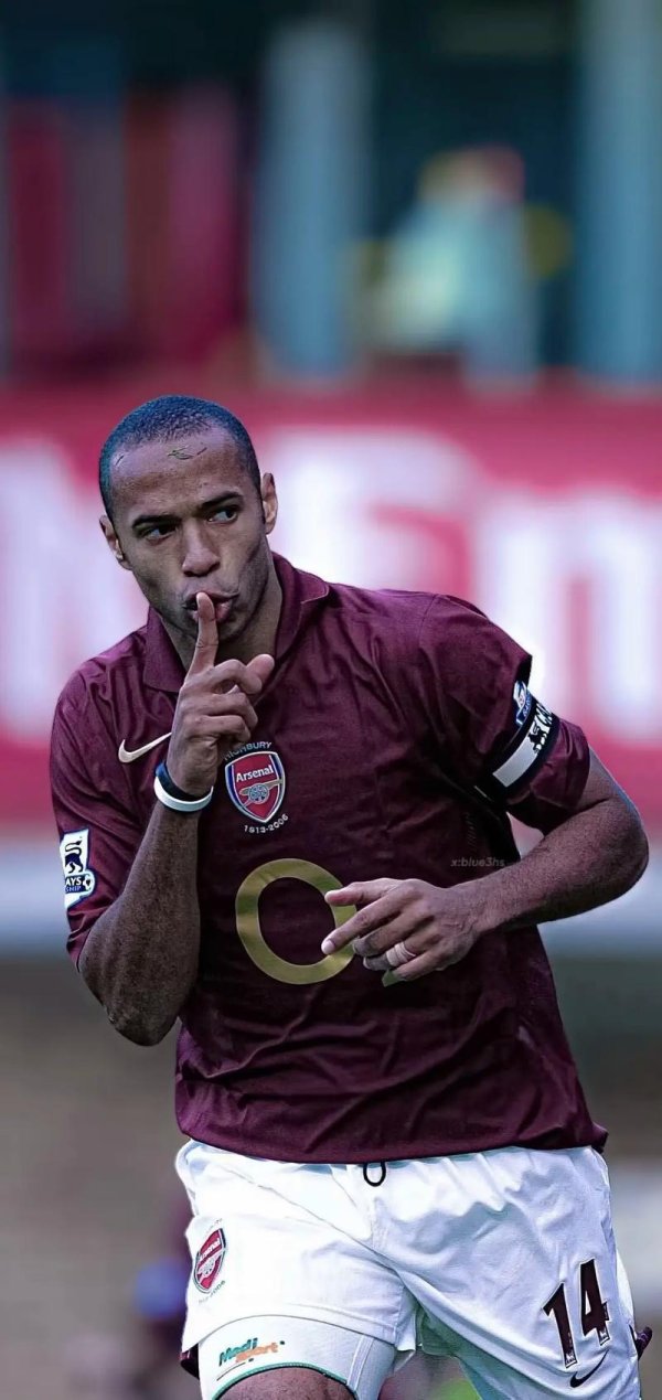 亨利点评利物浦大捷后某球星情景低迷