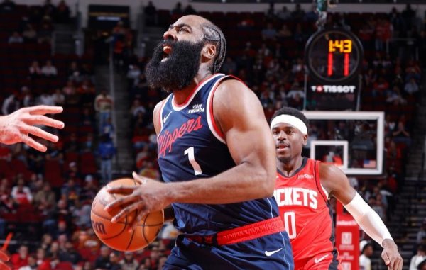 哈登遭快船球迷炮轰!火箭记者直言不但愿他追忆：要津时刻总掉链子