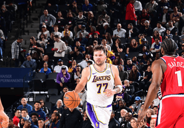 湖东谈主官方：东契奇因左腿损害，将缺席对阵快船的剩余比赛