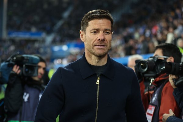 TA：皇马管束层挑升给阿隆索时辰扭转地方，但他确切莫得容错空间