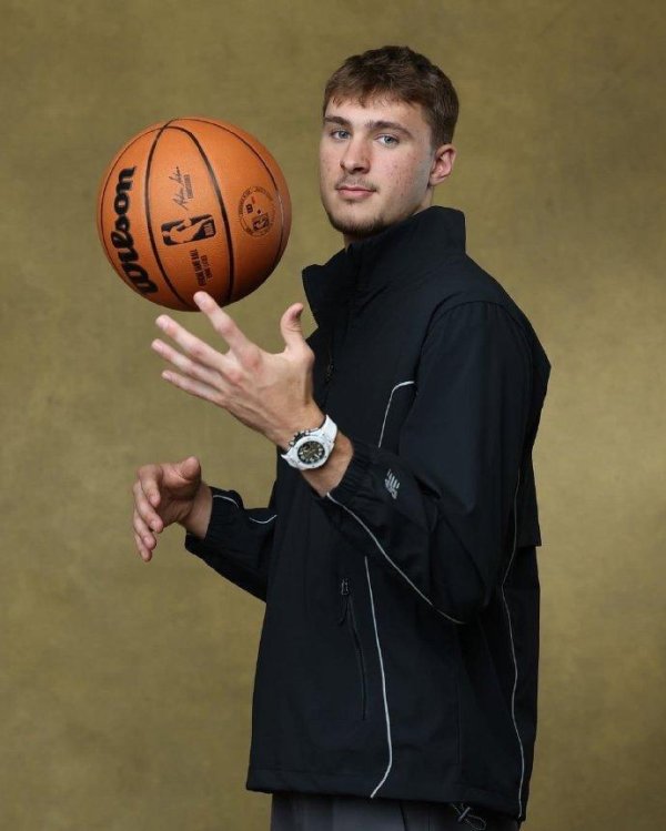 库珀·弗拉格圣诞大战创1970年来新记录