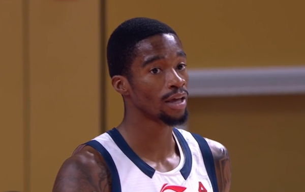 恨之入骨！广东队外助发文炮轰CBA裁判，炮轰CBA