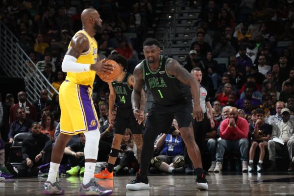 詹姆斯30+8+8创两大历史第1神迹！东契奇30+10，墨菲42分创记载