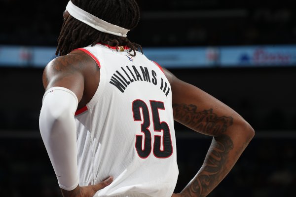 开导者当天主场迎战爵士 罗威状况升级为梗概率出战！