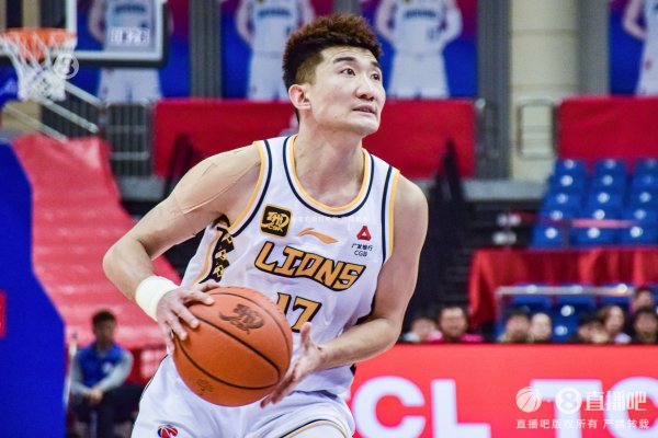 苏群：布朗缺阵&塔克孙铭徽仍提供有余火力 曾凡博施展反差有点大