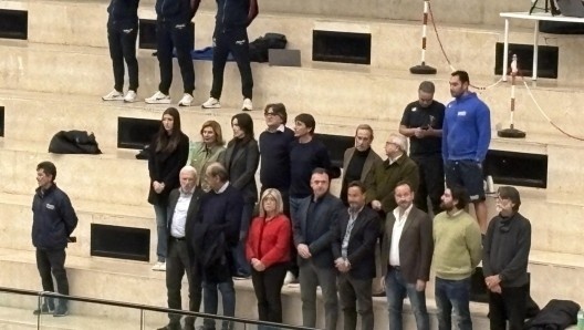 米体：孔蒂周一去看水球比赛，他与意大利水球国度队主帅是好友